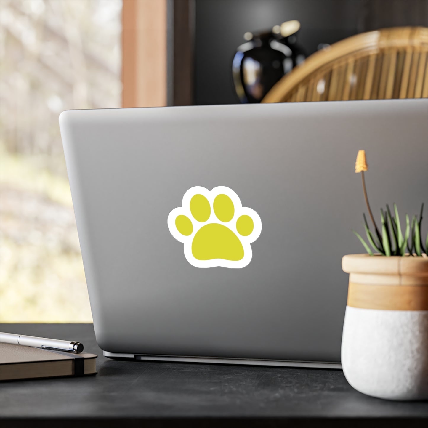 Dillies Pawprint Decal